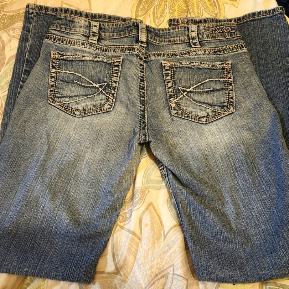 Women's W32/L35 Light Wash Jeans